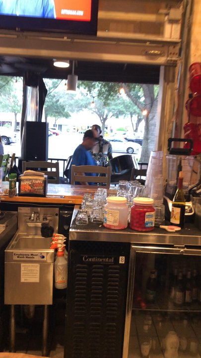 Hurricane Grill & Wings - Live unique tropical music - Chicken Wings Near Me - Apopka, Florida