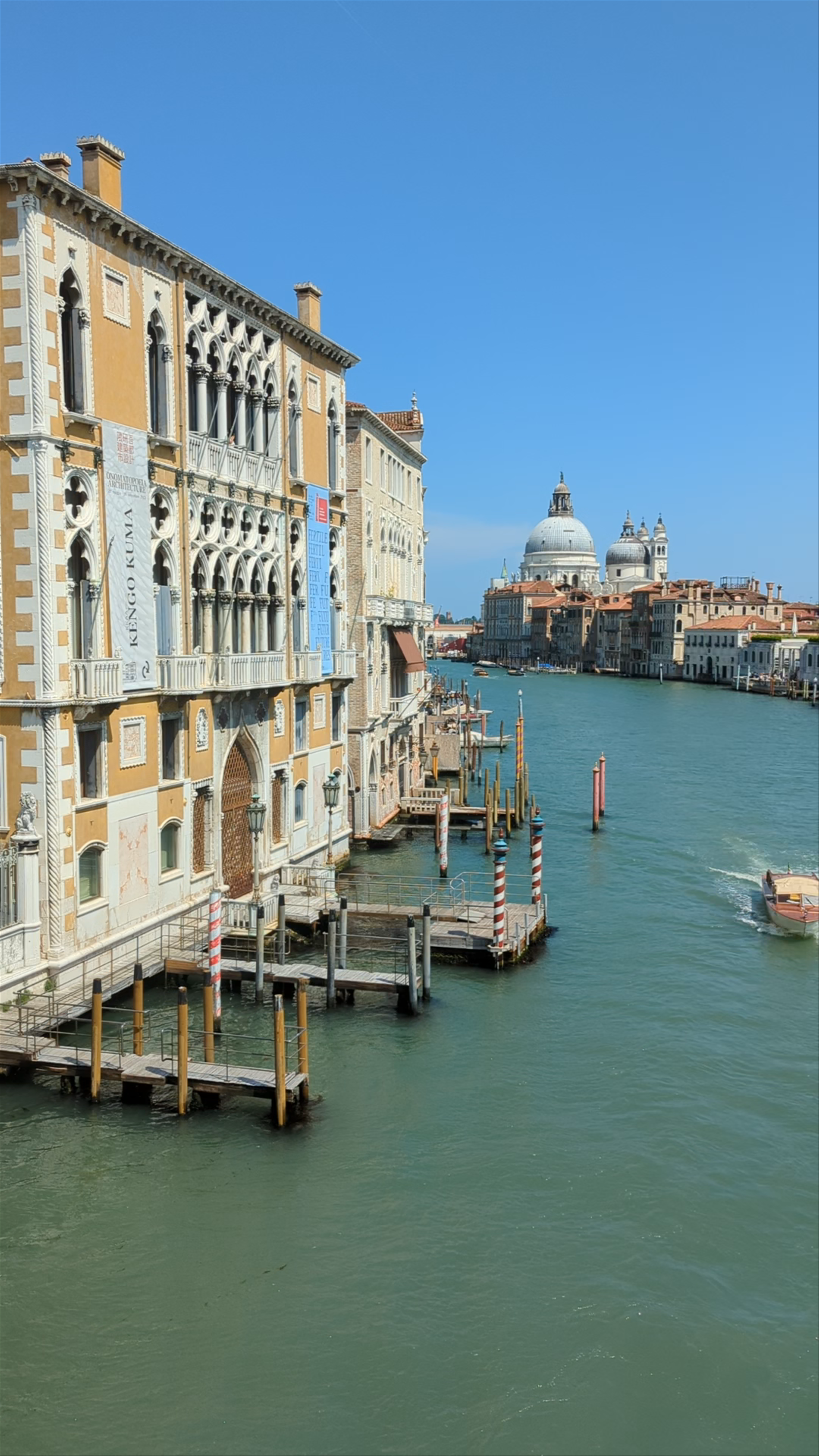 Ponte dell'Accademia: Breathtaking Views of Venice's Grand Canal