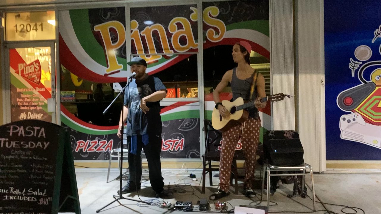 Pina's Pizza - Pizza Near Me - Miami, Florida