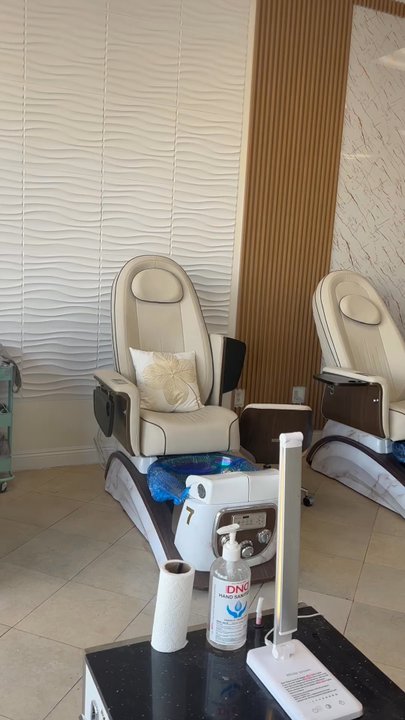 Lux Nails & Spa - Video of salon - Nail Salons Near Me - Azusa, California