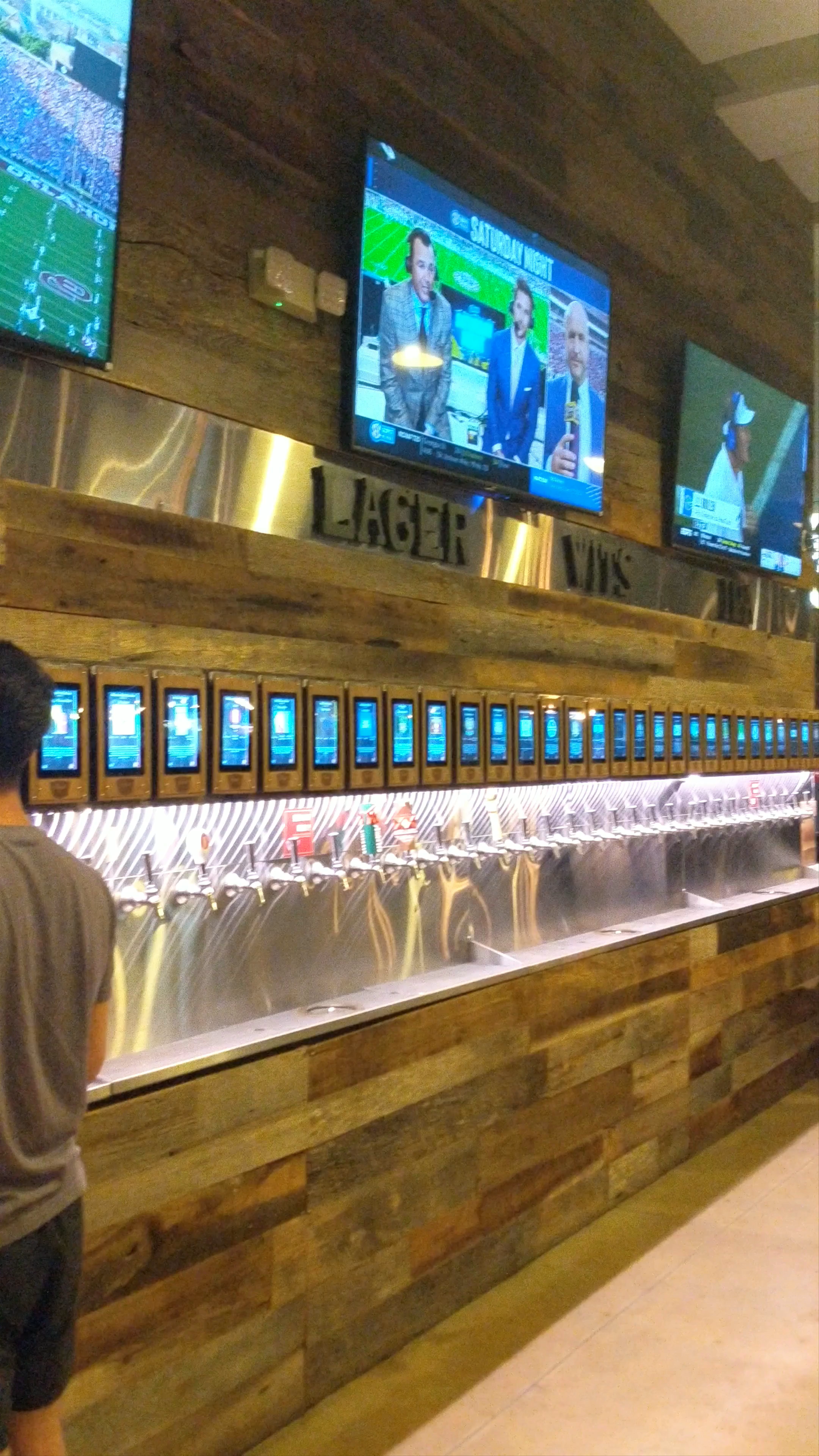 Pour Taproom: Ultimate Self-Serve Craft Beer Experience in Midtown Atlanta