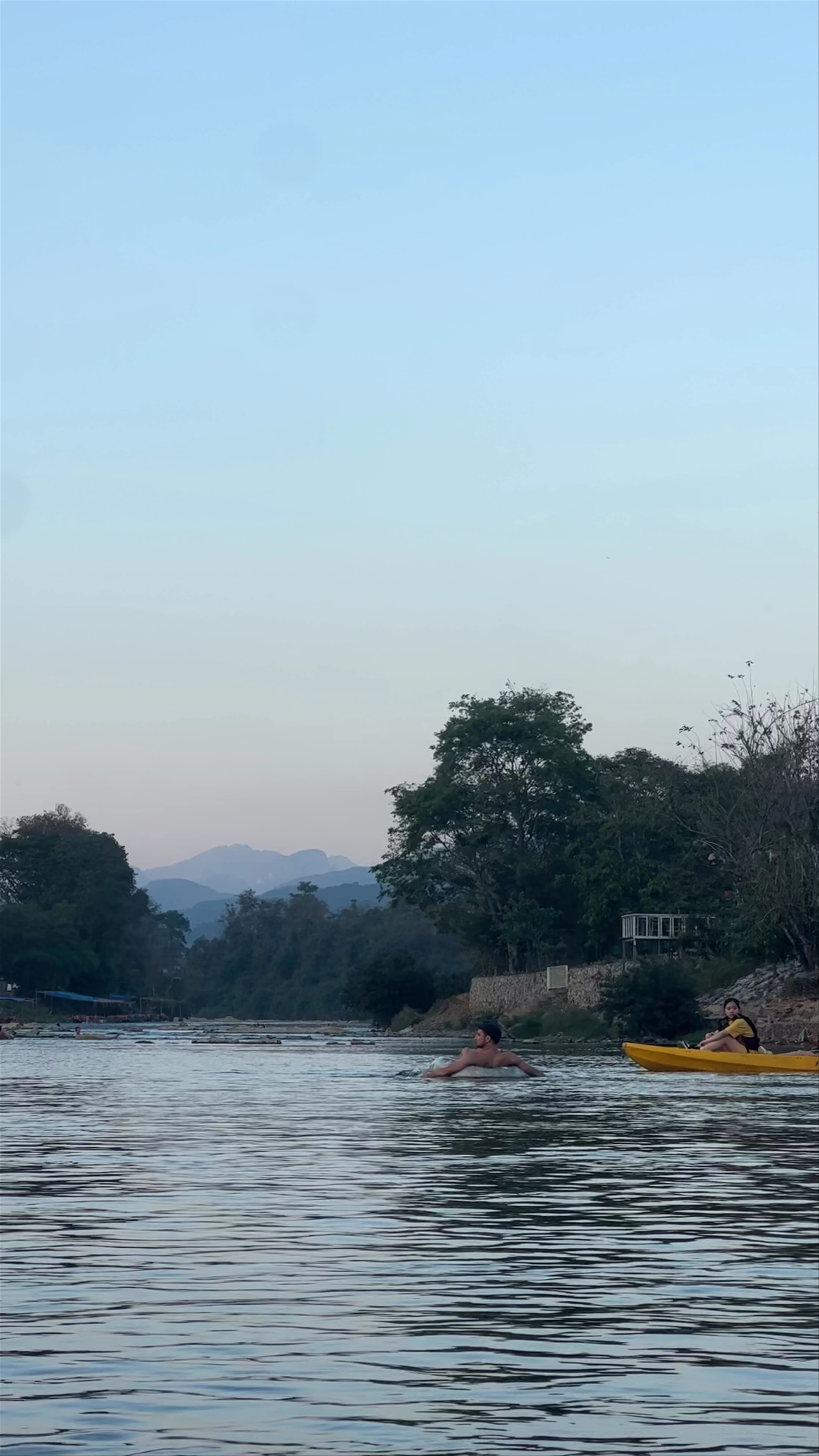 Tubing Bar DonKlang Sangsavang
