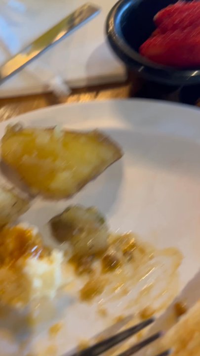 Two Chicks Cafe - French toast, breakfast potatoes - Breakfast & Brunch Near Me - New Orleans, Louisiana