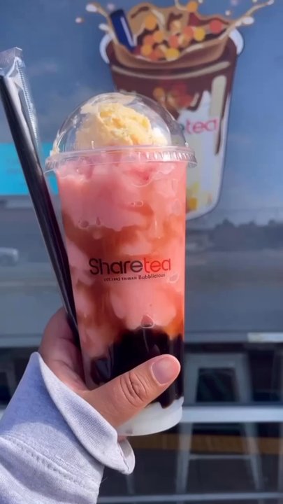 Purl Tea - Strawberry Ice Blended with Lychee Jelly and Ice Cream - Coffee & Tea Near Me - San Diego, California
