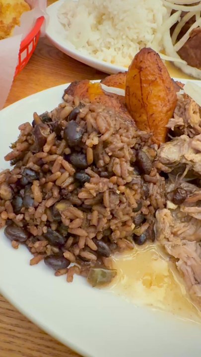 Versailles - Cuban Near Me - Encino, California