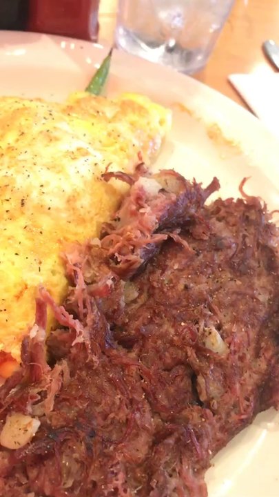 Cyndia's - Breakfast & Brunch Near Me - Totowa, New Jersey