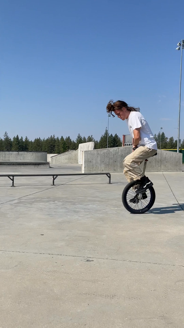 riu set: Full out side flip