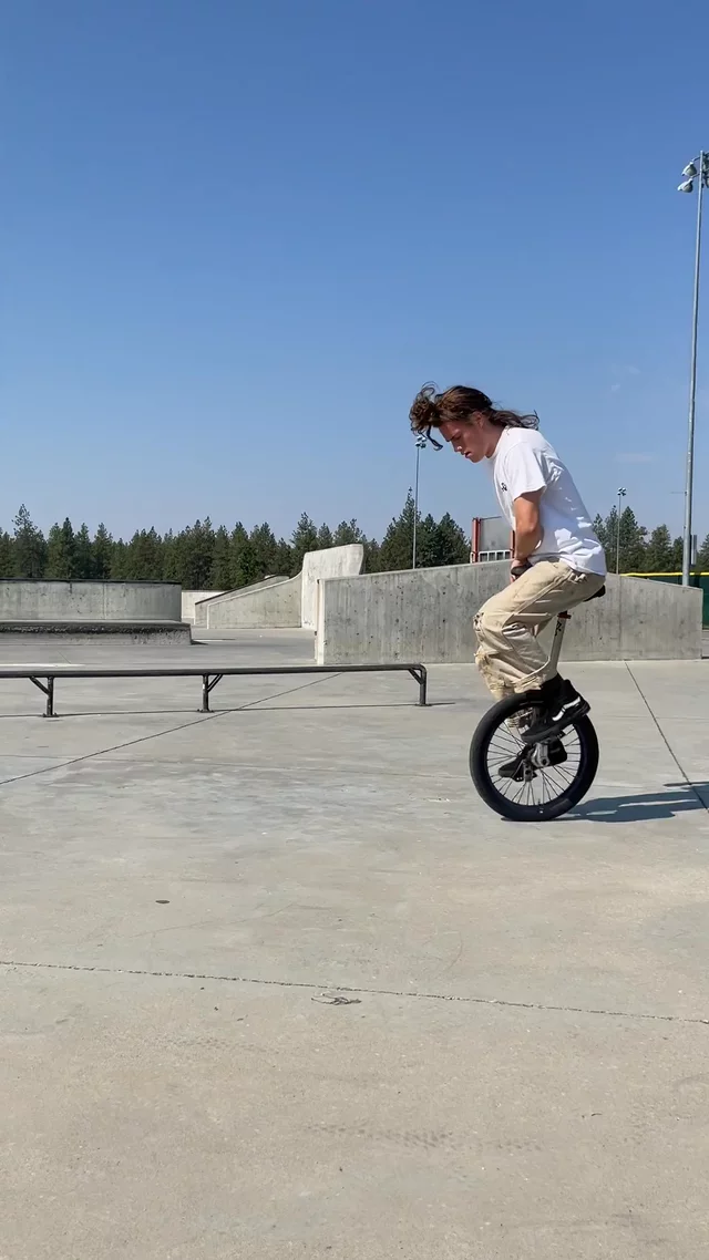 riu set: Full out side flip