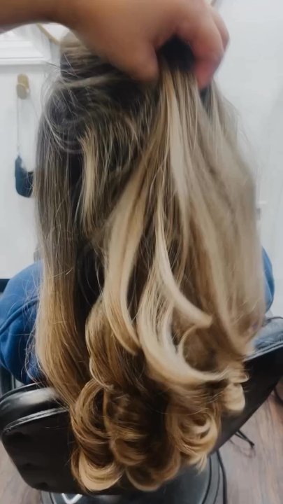 Round Brushed By Natalie - So much bounce love it - Blow Dry/Out Services Near Me - Brea, California