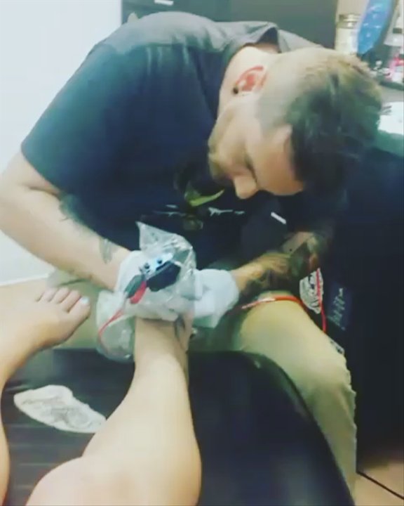 Screaming Ink Custom Tattoos - Jake doing his thing - Tattoo Near Me - Spokane, Washington