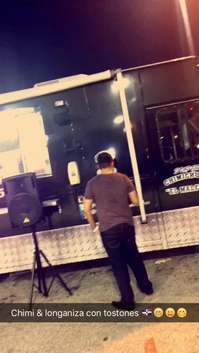 Super Chimi El Malecon - Food Trucks Near Me - Hollywood, Florida