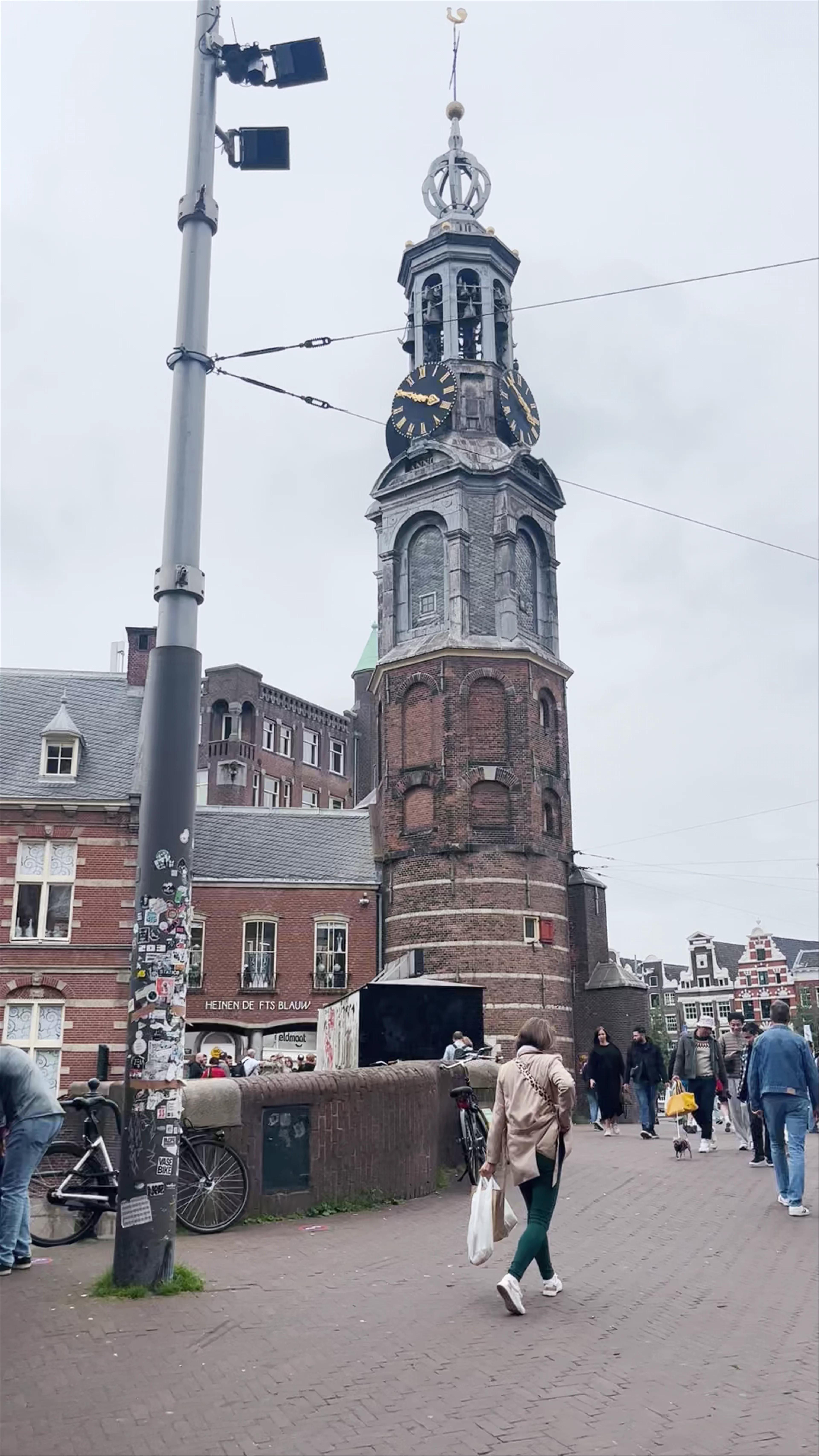 Munttoren, Muntplein