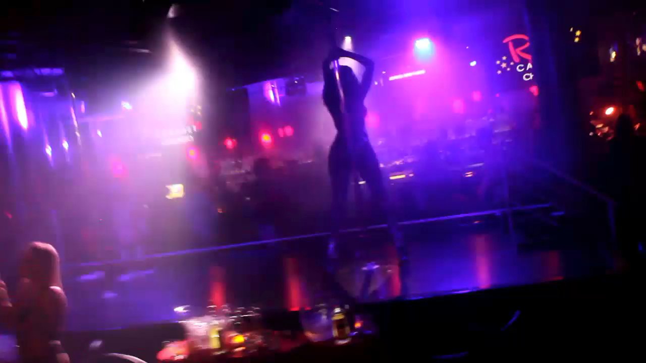 Ricks Cabaret Chicago - What a great atmosphere.  So much fun hanging at Ricks chicago. - Strip Clubs Near Me - Chicago, Illinois