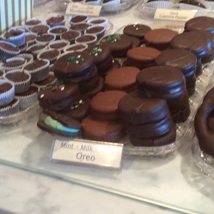 Cocoa Vienna - Chocolatiers & Shops Near Me - Vienna, Virginia