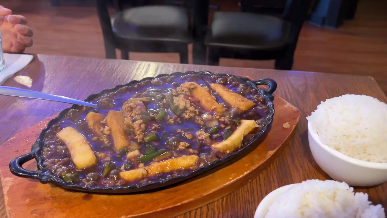Malay - Sizzling beef and the whole spread - Thai Near Me - Morristown, New Jersey