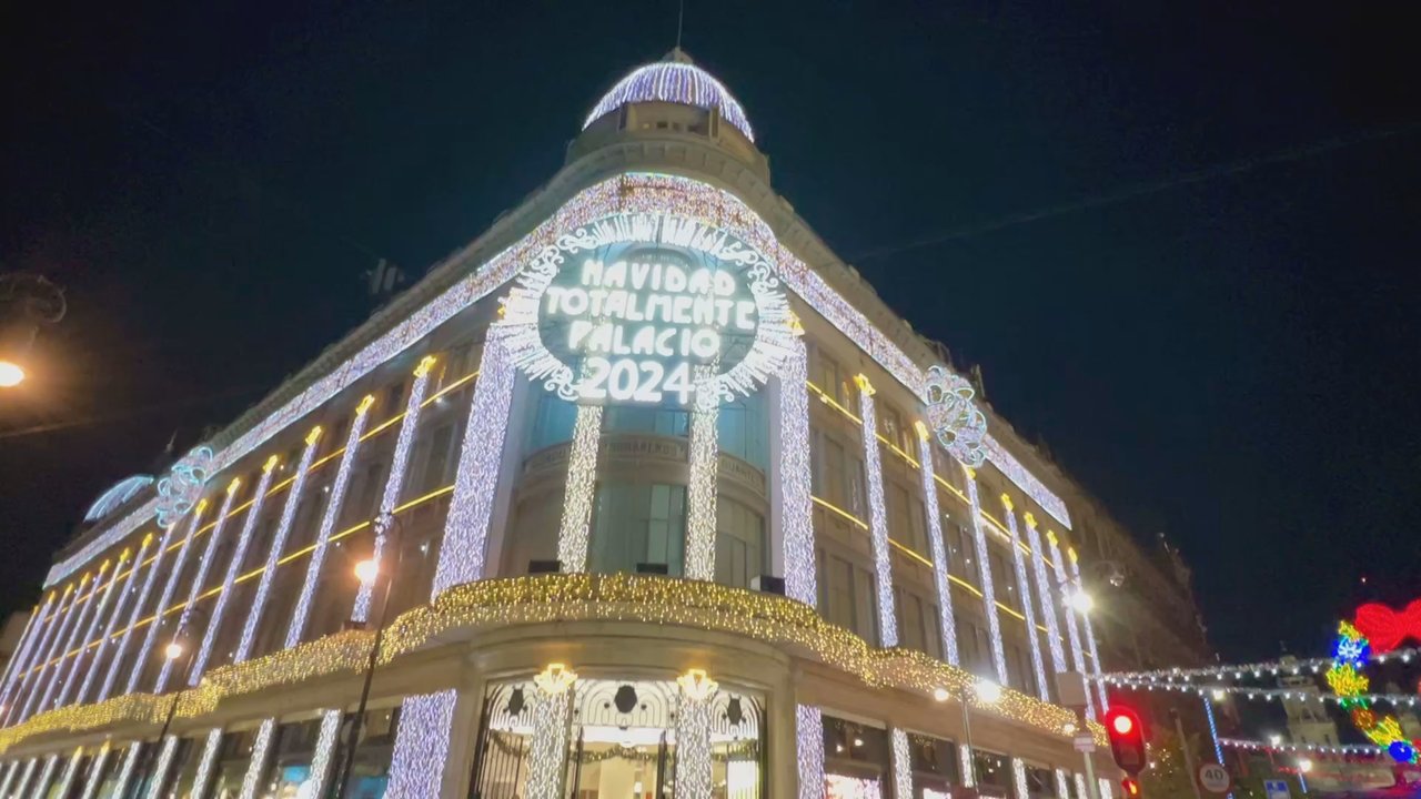 El Palacio de Hierro - Navidad 2024 - Department Stores Near Me - México, D.F., DIF