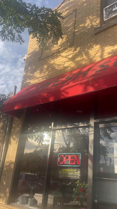 Fresh Sushi Chicago - Sushi Bars Near Me - Chicago, Illinois
