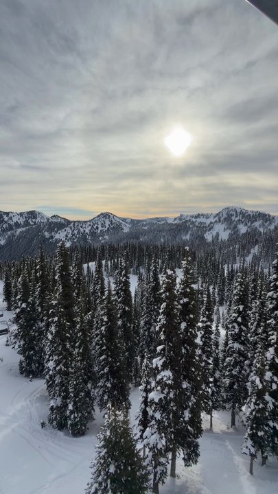 Crystal Mountain Resort - Ski Resorts Near Me - Enumclaw, Washington