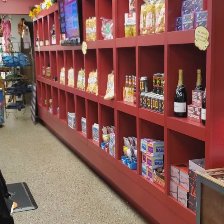 Frank's Muth - Lots Of Merchandise To See Here!  9/16/2021 - Gift Shops Near Me - Frankenmuth, Michigan