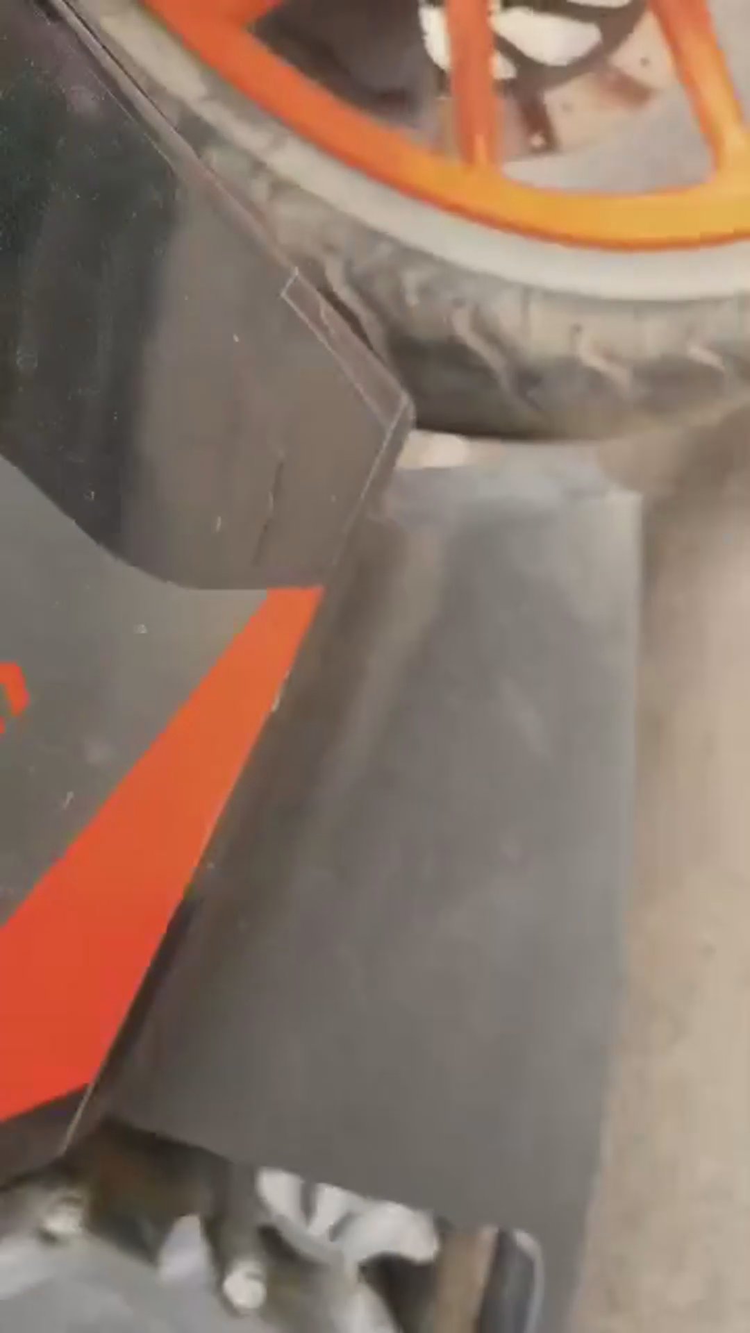 Walk-around video thumbnail