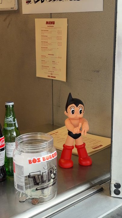Bos Burger - Counter for ordering - Burgers Near Me - Tucson, Arizona