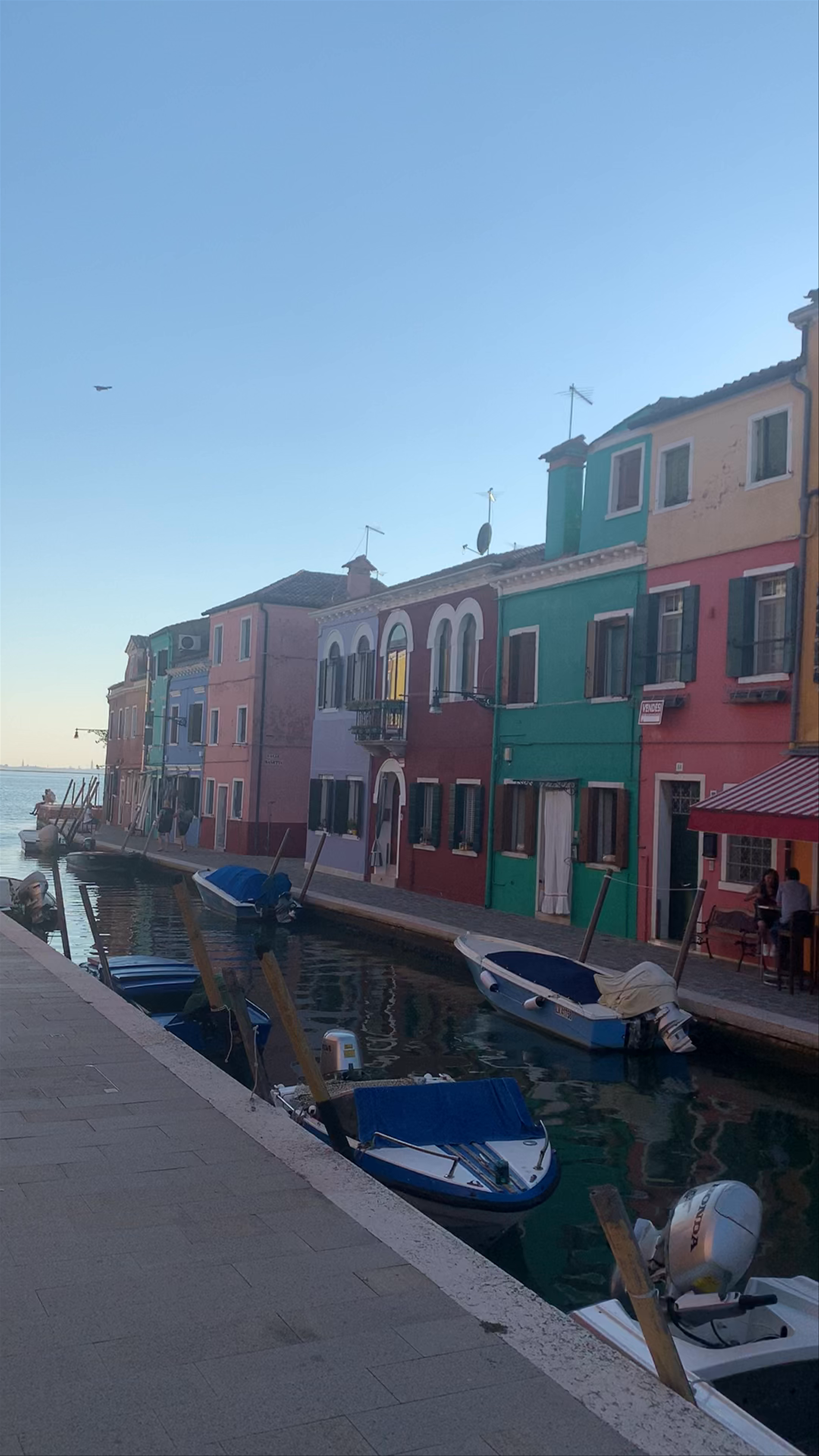 Burano: A Vibrant Venetian Island Experience