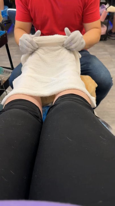 Mochi Nail & Spa - Hot towels and foot massage - Nail Salons Near Me - Reno, Nevada
