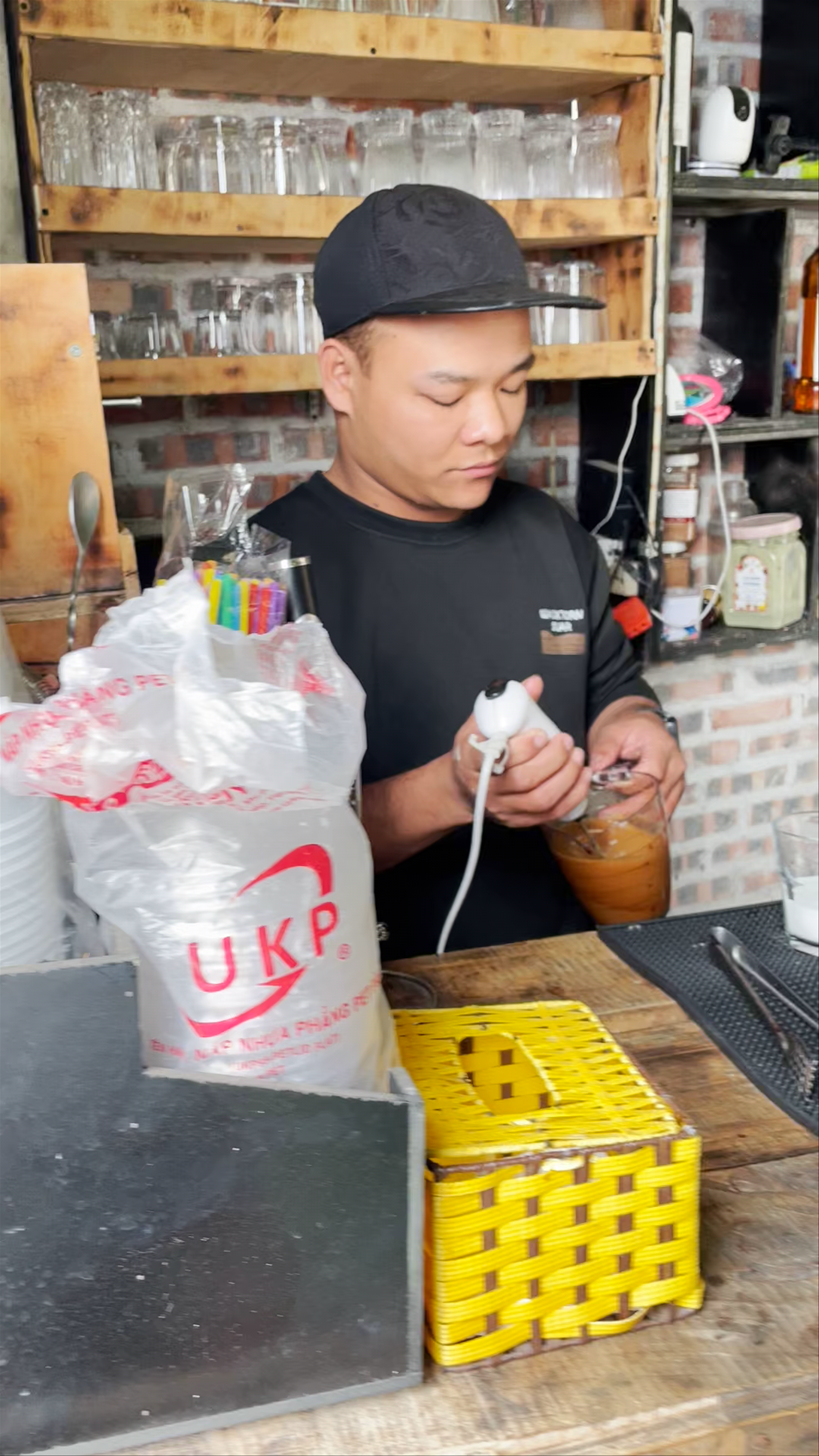 WINDY COFFEE - The Mong Home & Kitchen