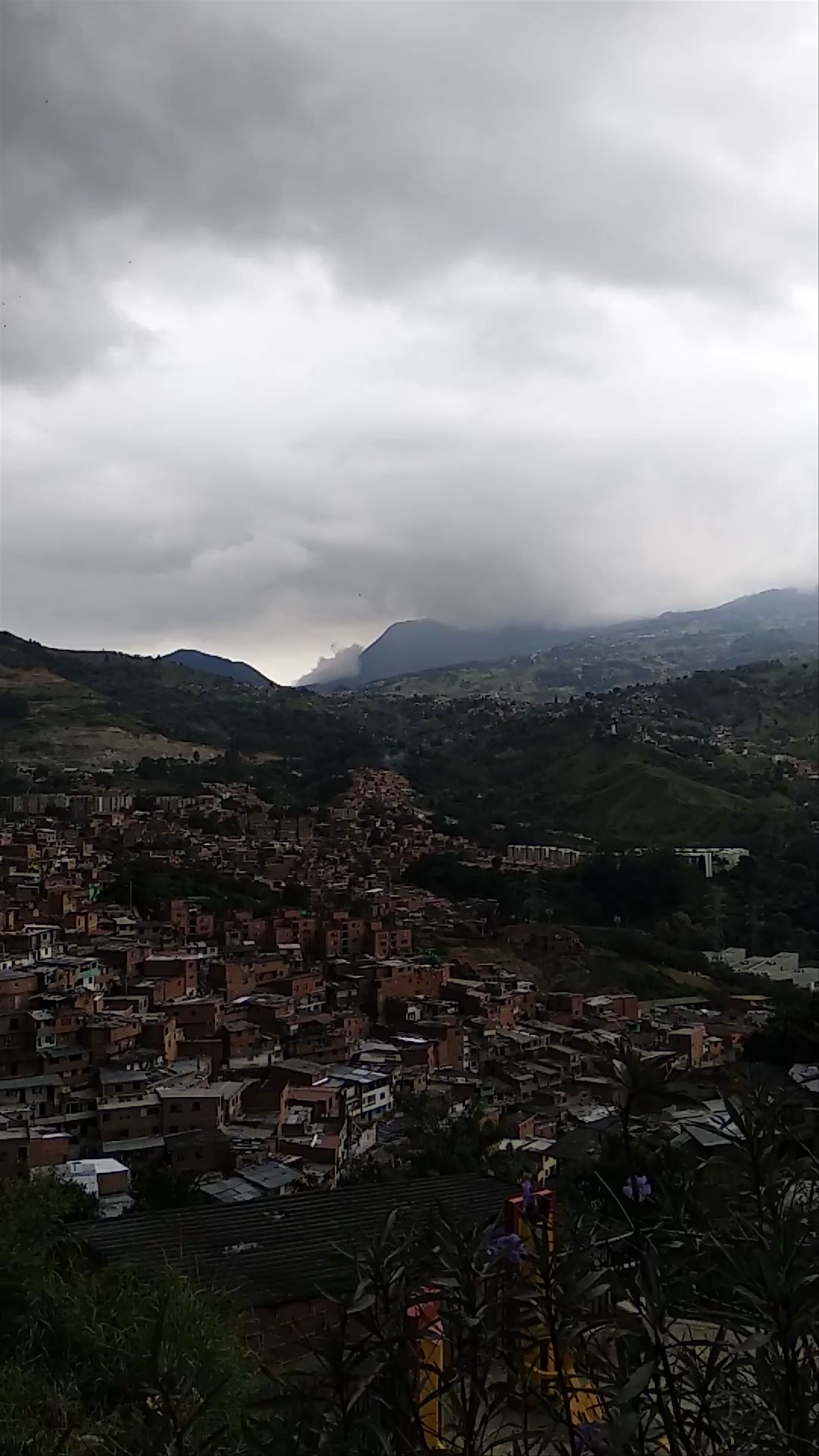 Comuna 13 Tours: Vibrant Hillside Neighborhood of Medellín