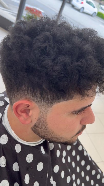 Hamlet's - low taper fade 10/10 - Barbers Near Me - La Crescenta-Montrose, California