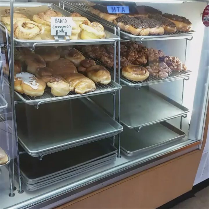 Foster's Donuts - Deliciousness! I think my phones salivating from this yummyness - Bakeries Near Me - Thousand Oaks, California