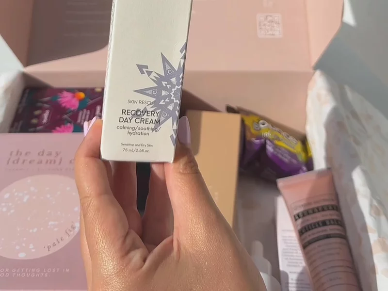 Retreat Yourself Unboxing