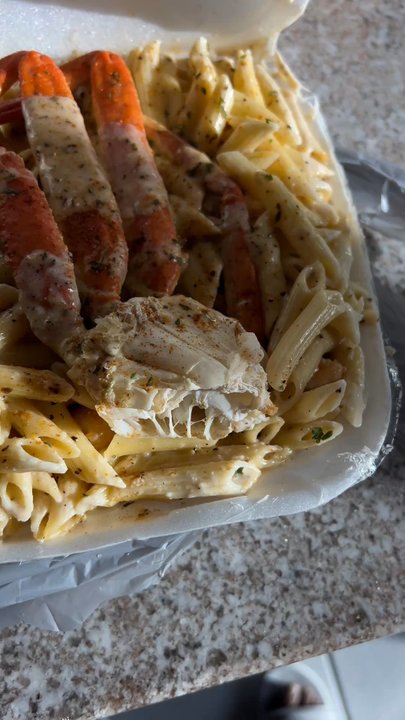 L&E Fine Cooking - Crab and shrimp Alfredo - Cajun/Creole Near Me - Delray Beach, Florida