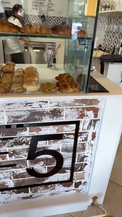 Amuse 5 Bakery - Bakeries Near Me - Bradenton, Florida