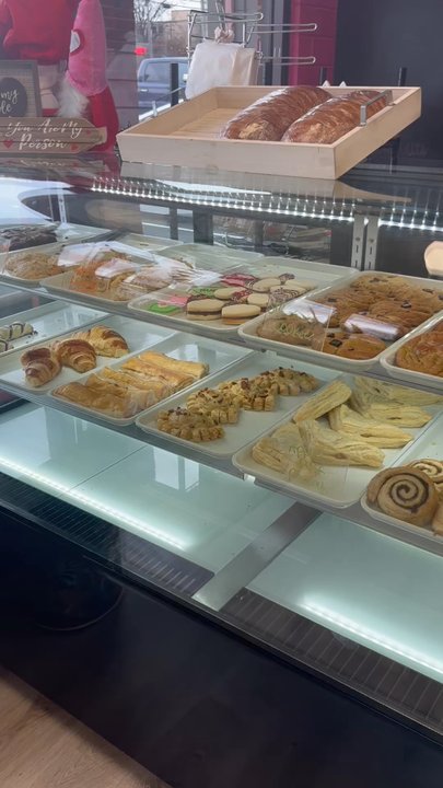 La Dolcekca Bakery Cafe - Bakeries Near Me - Charlotte, North Carolina