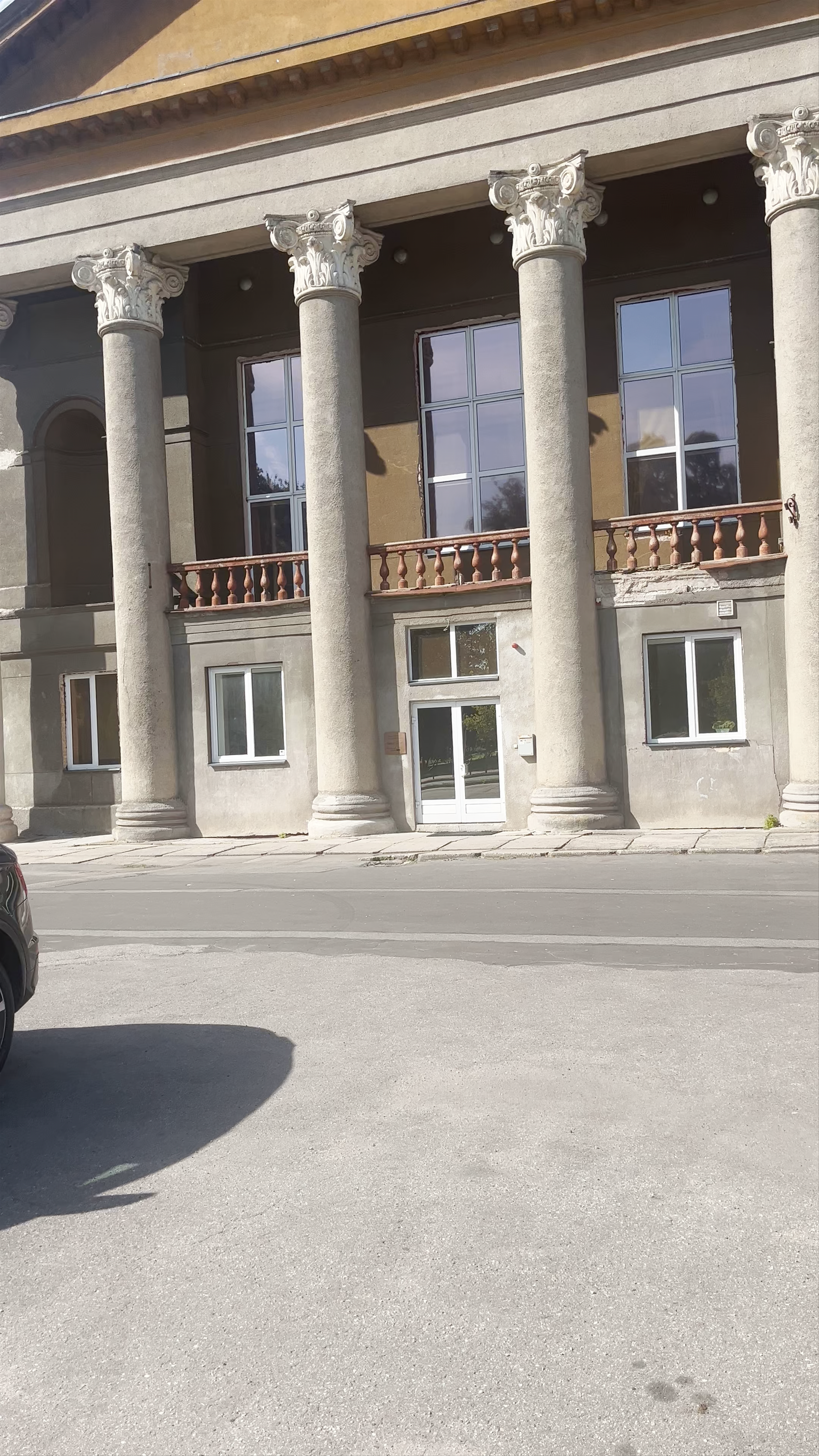 Draudze "Jaunā Dzīve": Neoclassical Architecture in Jelgava, Latvia