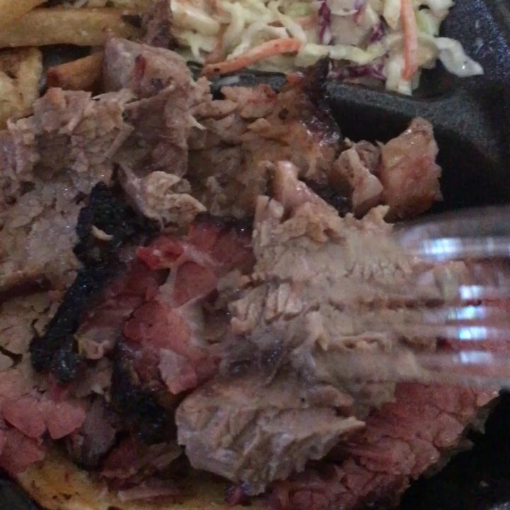 Earl's BBQ - Today was a complete miss so gross why is this like 98% fat so disgusting - Donuts Near Me - Chicago, Illinois