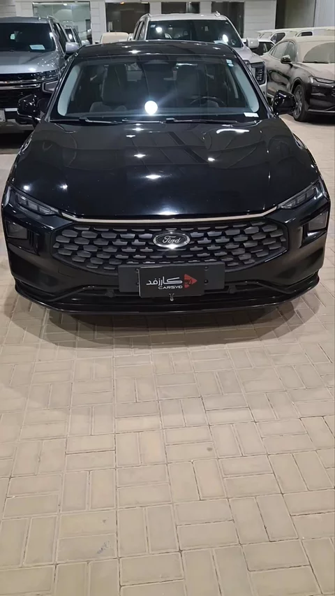 Ford Taurus ترند 2024