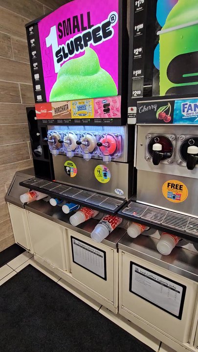 7-Eleven - Slurpee and soda machine - Convenience Stores Near Me - Reseda, California