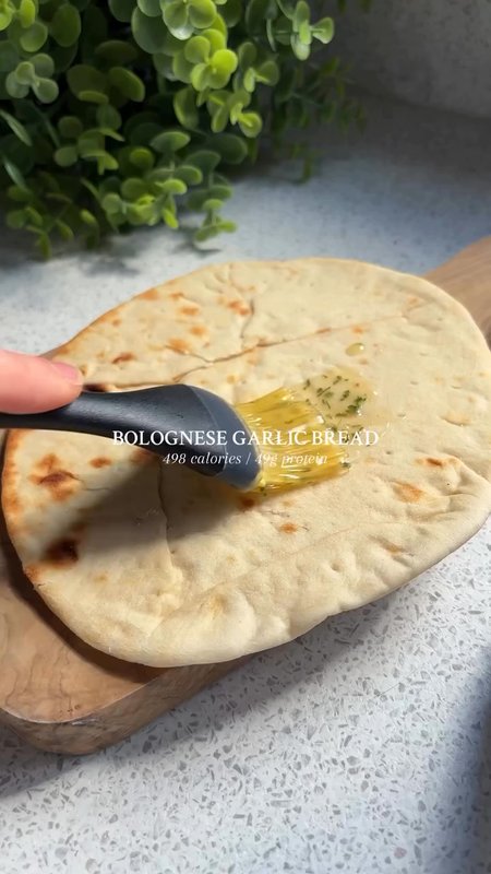 Bolognese Garlic Bread Flatbread