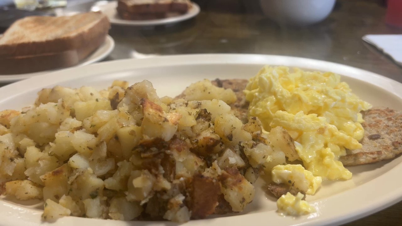 Leo's Cafe - Are you hungry ? You should be. This food will fill you up and put you to sleep - Breakfast & Brunch Near Me - McDonough, Georgia