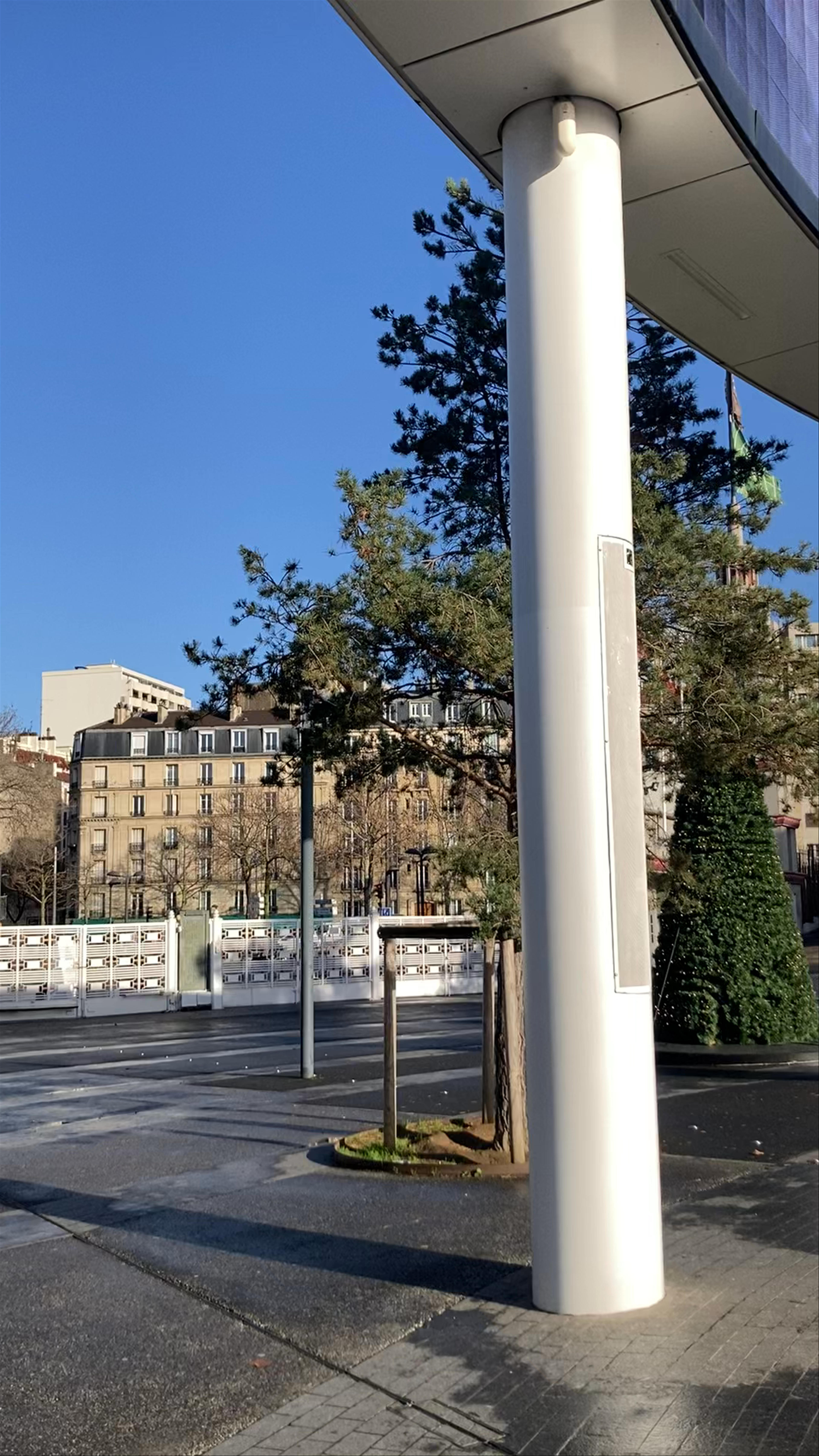 Paris Expo Porte de Versailles: Modern Urban Vibes in the Heart of Paris