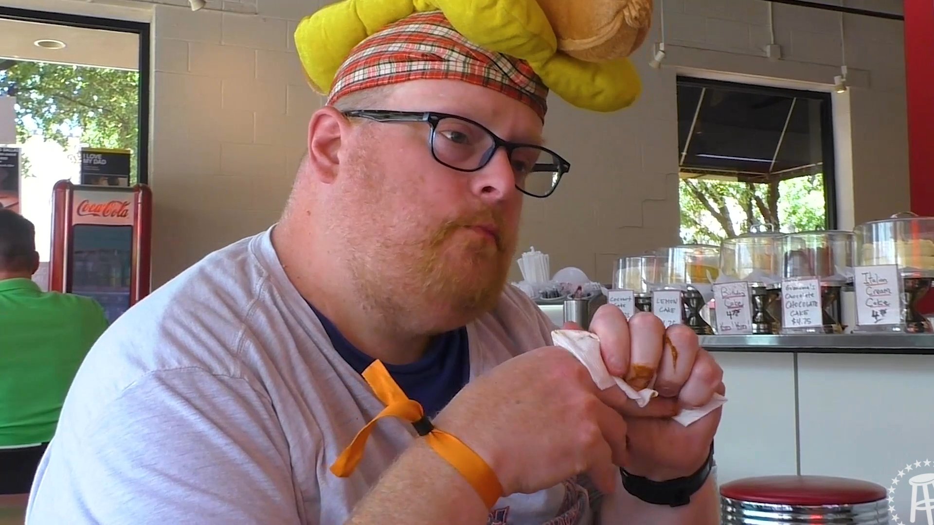 Raw Dogging at Hunky's Old Fashioned Hamburgers (Dallas, TX)