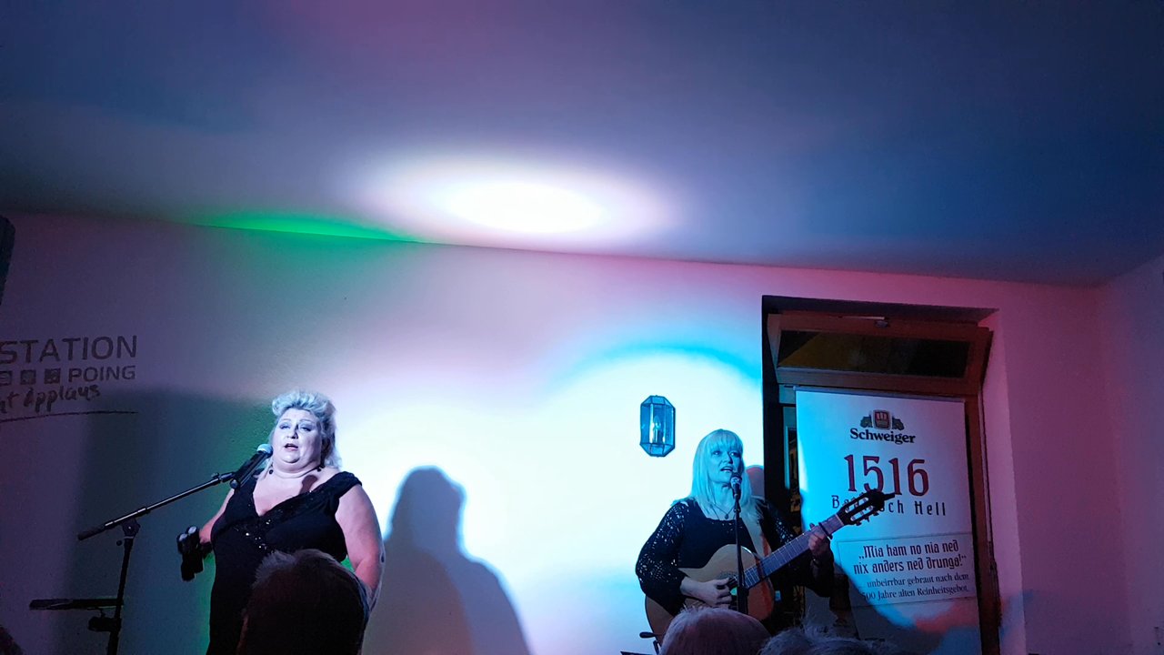 Zum Andal - Primatonnen live - Cafes Near Me - Poing, BY