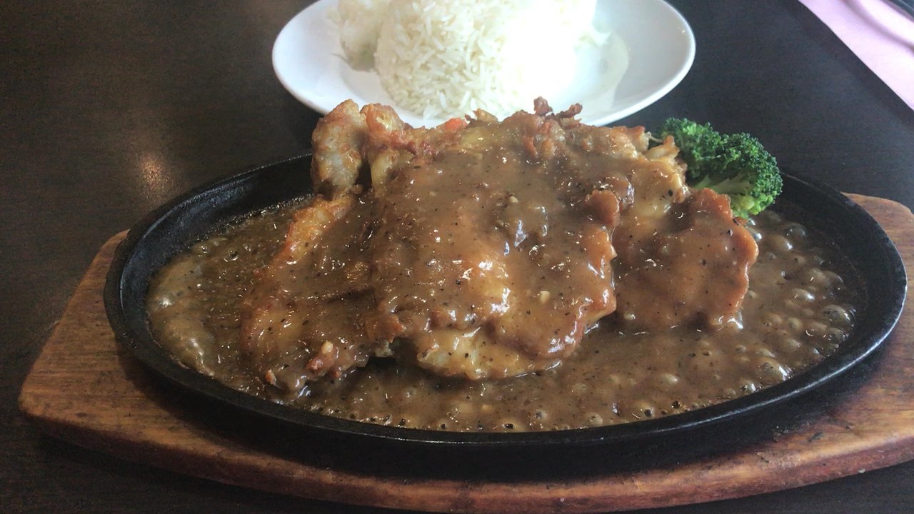 Goldsor Restaurant - It's sizzling - Fast Food Near Me - Richmond Hill, Ontario