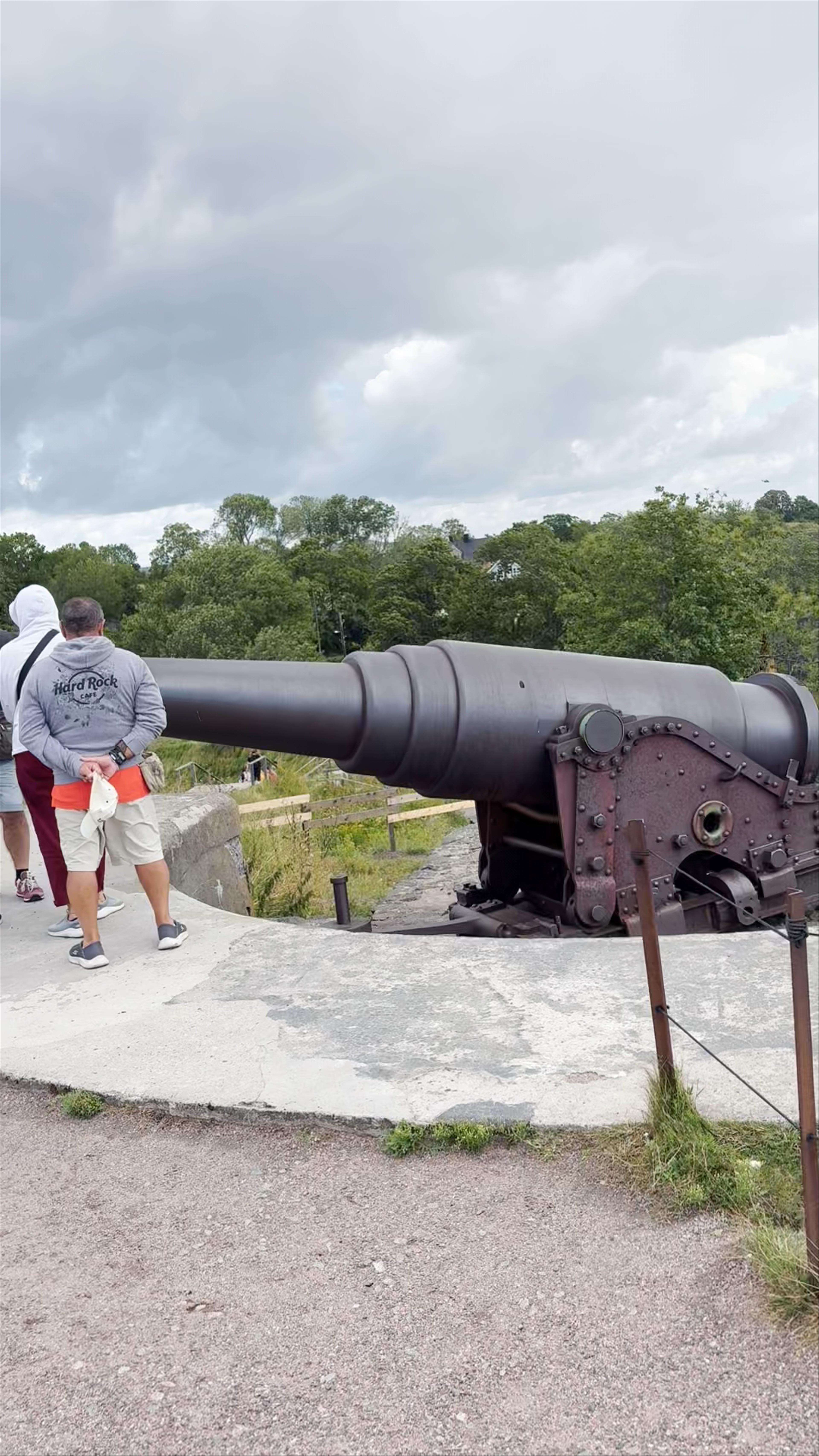 Canons