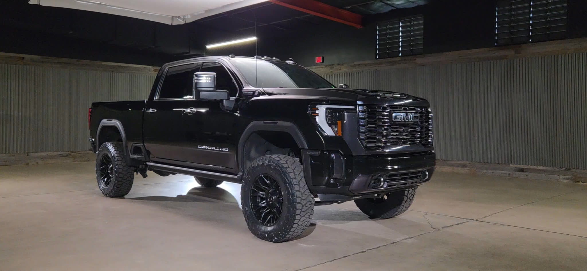 Lifted Trucks - #T33661 - 2024 GMC Sierra 3500HD Denali Ultimate Crew Cab