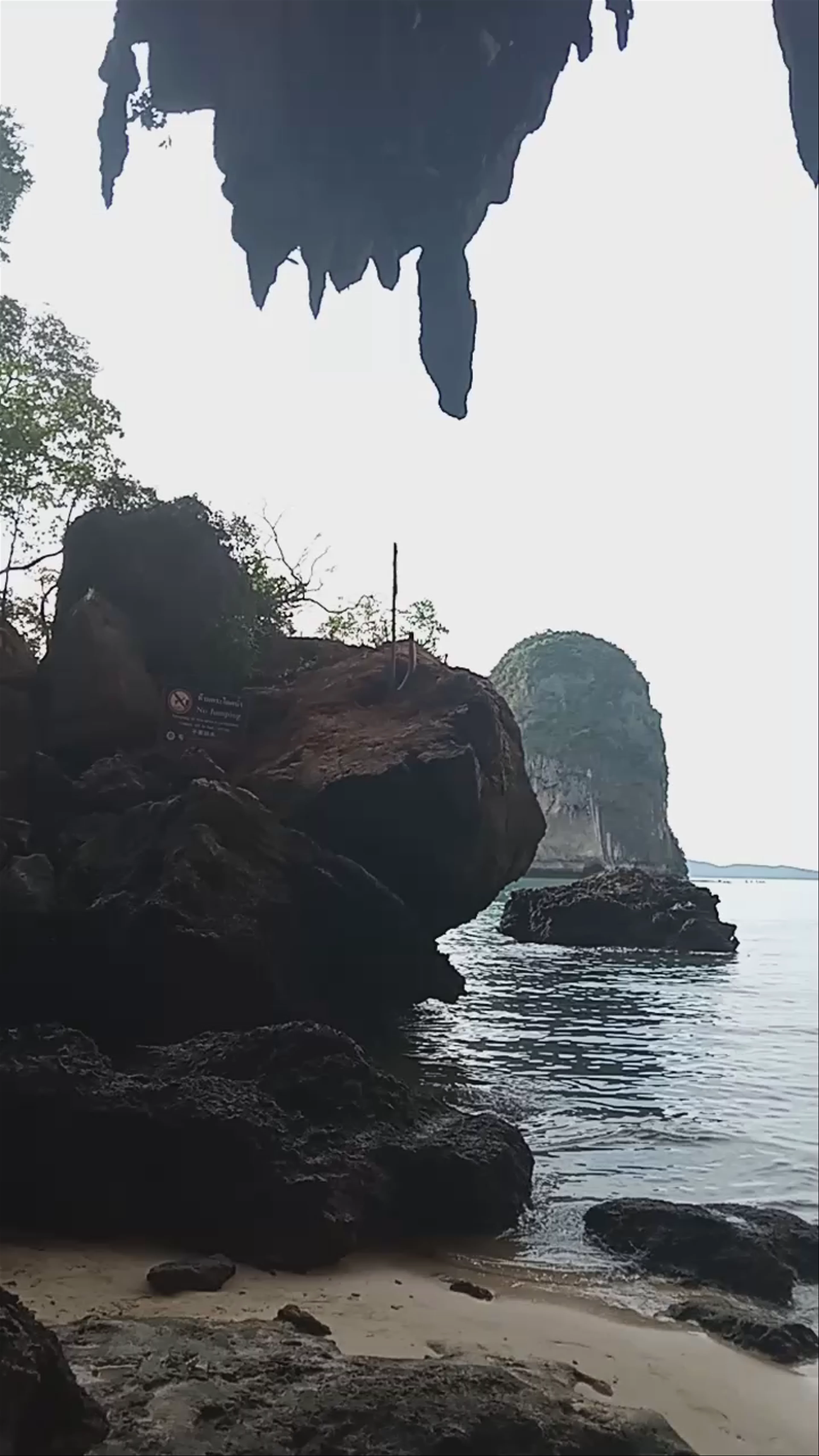 Tonsai Bay Resort, Tonsai Bay
