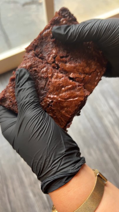 Wing Bar - Fudge brownie - Chicken Wings Near Me - Jersey City, New Jersey