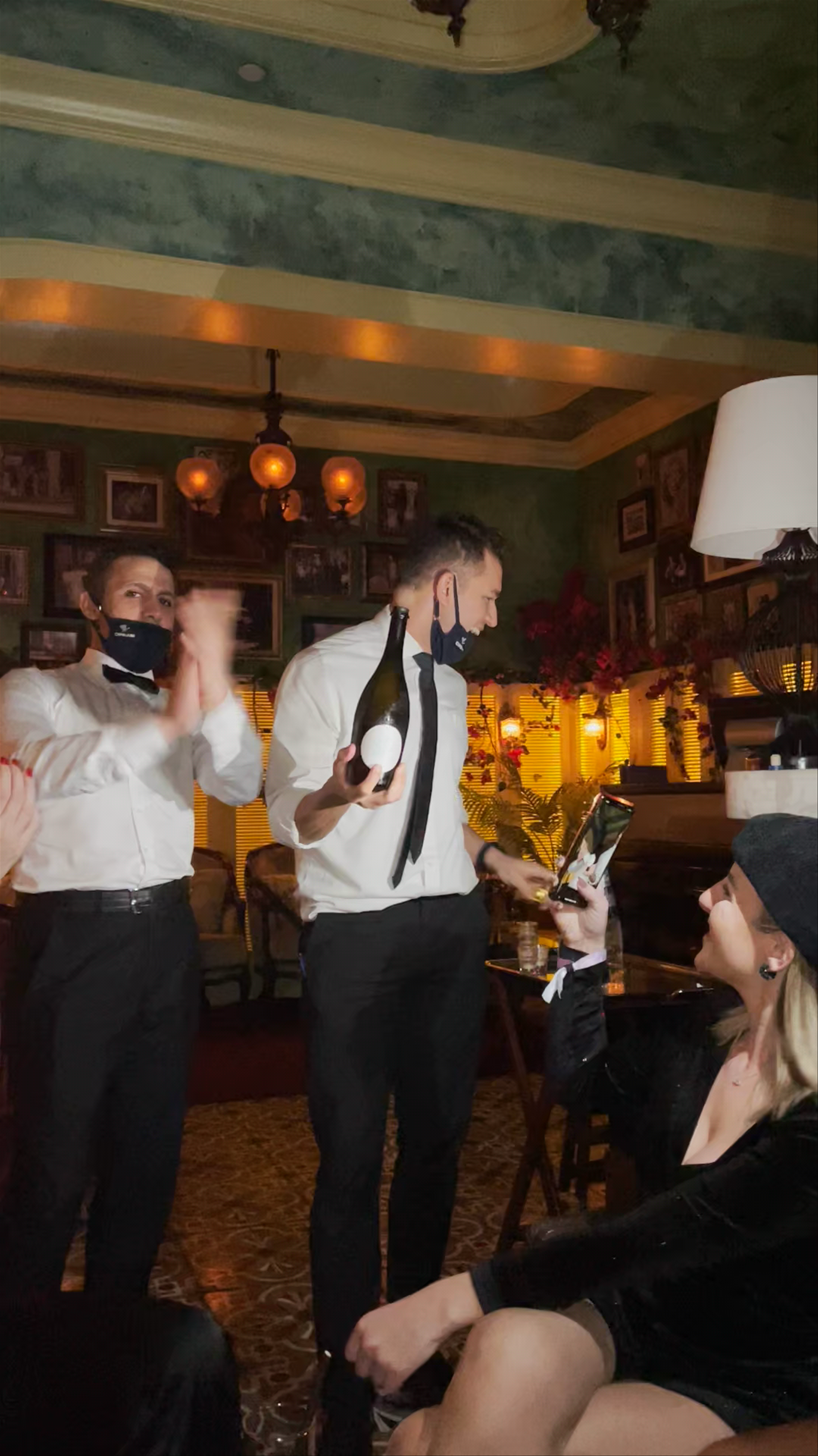 Socialista Dubai: Vibrant Night Celebration Near DIFC